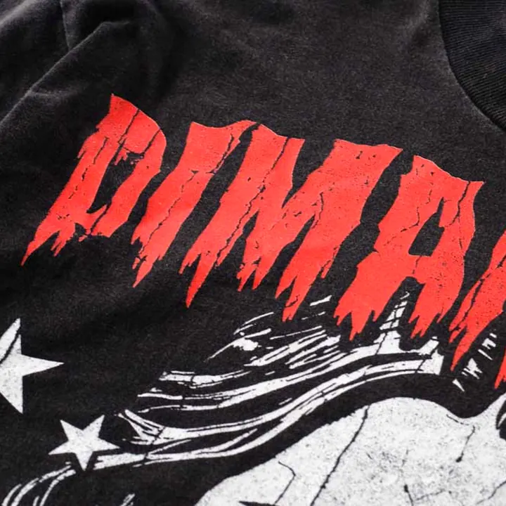 ตัวอย่างรายละเอียดงานสกรีน DTG บนเสื้อสีดำจาก Loomora DTG