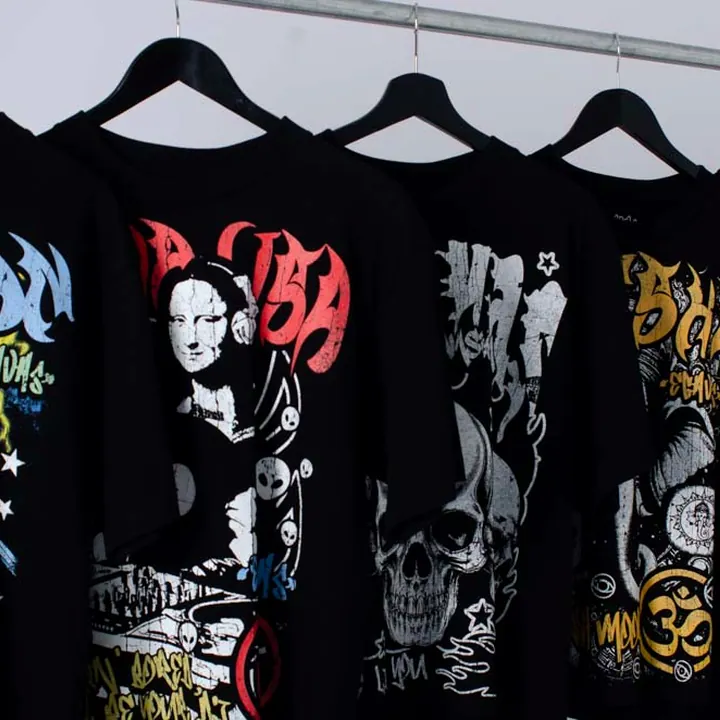 ตัวอย่างรายละเอียดงานสกรีน DTG บนเสื้อสีดำจาก Loomora DTG