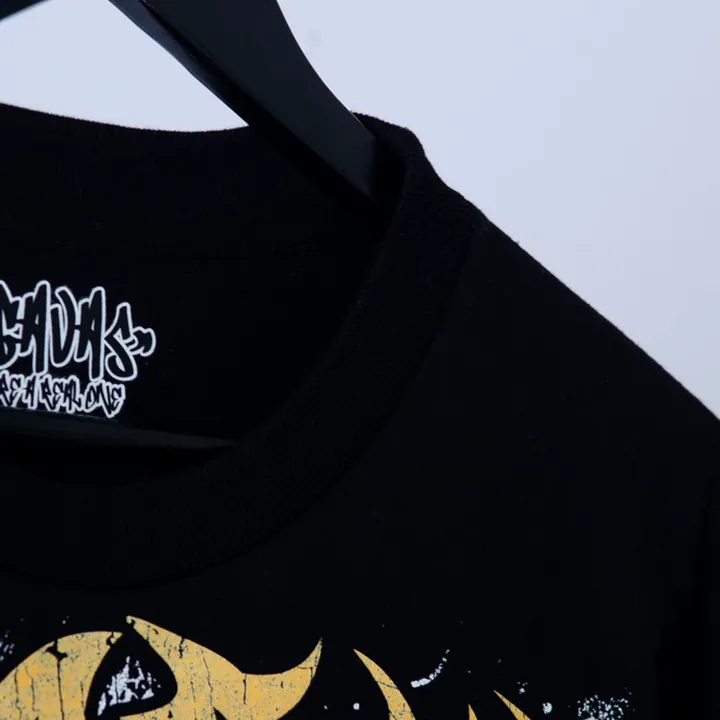 ตัวอย่างรายละเอียดงานสกรีน DTG บนเสื้อสีดำจาก Loomora DTG